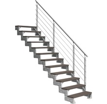 Treppe mit Metallrahmen und Geländer mit Edelstahlseilen