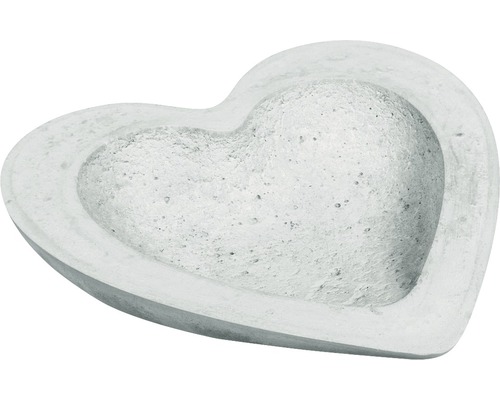 Herzförmige Betonschale