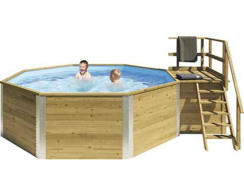 Ensemble de piscine hors sol en bois Weka 593 B ronde Ø 397x116 cm avec groupe de filtration à sable, skimmer intégré, sable de filtration, intissé de protection du sol et local technique avec escaliers en bois et main courante