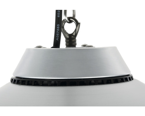 Vue détaillée d''une suspension grise avec suspension à chaîne