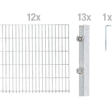 Douze éléments de clôture, treize poteaux de clôture et une clé pour la construction de clôtures