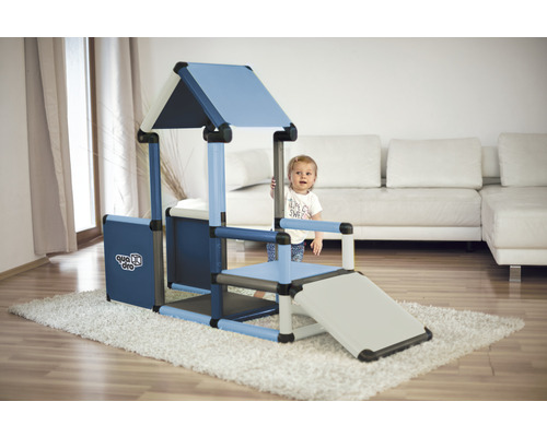 Kinderspielhaus mit Rutsche im Wohnzimmer