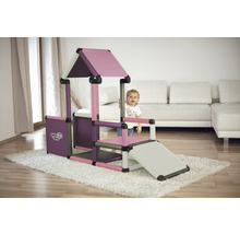 Maisonnette pour enfants avec toboggan et enfant
