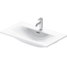 Lavabo rectangulaire avec robinet