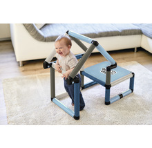 Bébé riant avec kit de construction Go-dreh