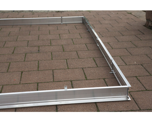 Cadre en aluminium pour couche