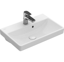 Waschbecken aus Keramik mit Armatur