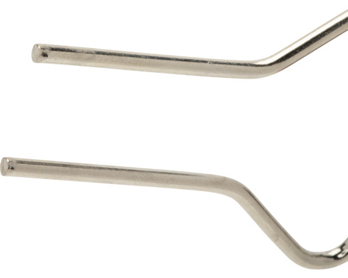 Zwei Metallbiegungen im Detail.