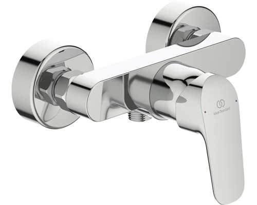 Verchromte Armatur für die Wandmontage