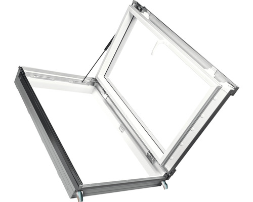 Geöffnetes Dachfenster mit Rahmen