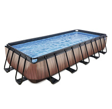 Piscine à cadre rectangulaire avec aspect bois et cadre en acier