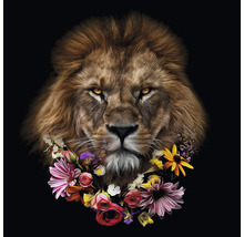 Löwenkopf mit Blumenkranz