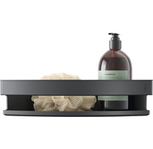 Badregal mit Duschgel und Badeschwamm