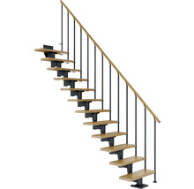 Escalier avec marches en bois et rampes en métal