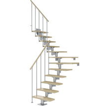 Escalier en colimaçon avec marches en bois et rampe en métal.