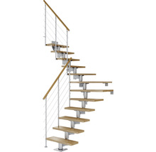 Wendeltreppe mit Holzstufen und Geländer