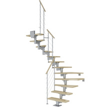 Wendeltreppe mit Holzstufen und Metallgeländer