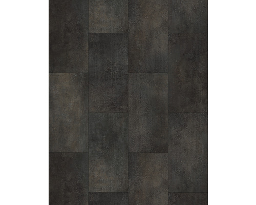 Pose de carreaux de sol foncés avec une texture légère