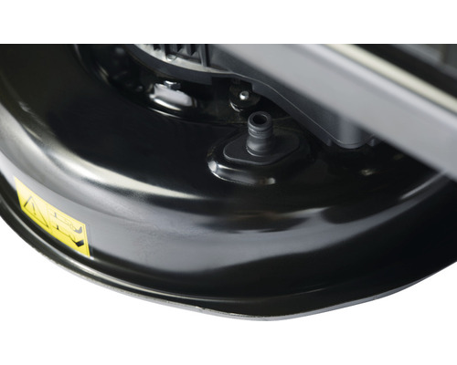 Gros plan d''une tondeuse à gazon avec fonction mulching et éjection latérale