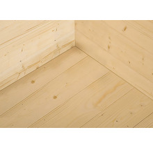 Angle avec des panneaux de bois