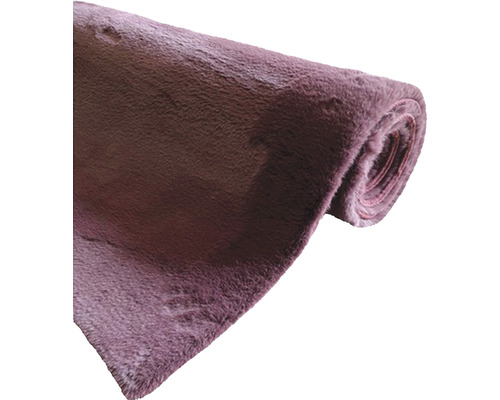 Tapis enroulé à poils longs