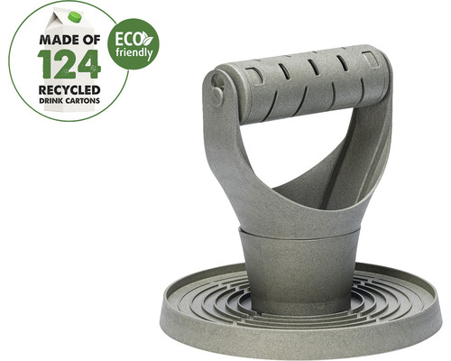 Outil de plantation fabriqué à partir de 124 cartons de boissons recyclés