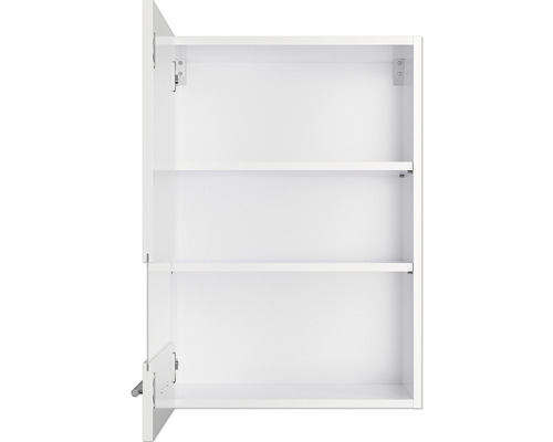 Offener weißer Wandschrank mit Regalböden