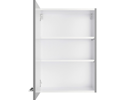 Offener Badezimmerschrank mit drei Regalböden
