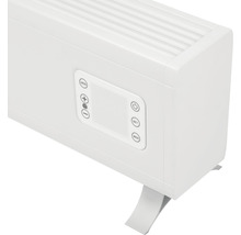 Vue détaillée d''un radiateur blanc avec panneau de commande numérique