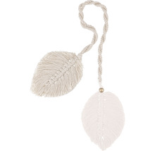 Dekorative Quasten mit Seilaufhängung