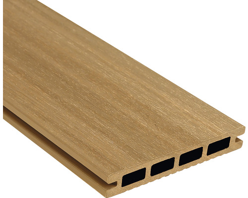 Lame de terrasse en bois composite en coupe transversale