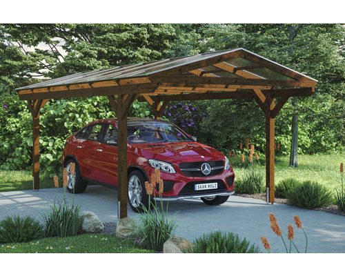 Holzcarport mit transparentem Dach und rotem Auto