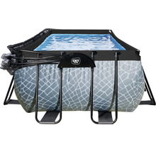 Piscine rectangulaire avec cadre et eau