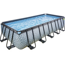 Piscine hors sol rectangulaire avec cadre en acier et surface d''eau