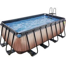Piscine rectangulaire avec échelle