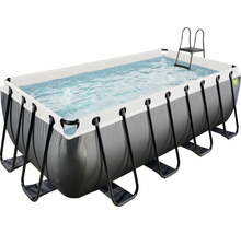Piscine rectangulaire avec échelle et cadre en acier