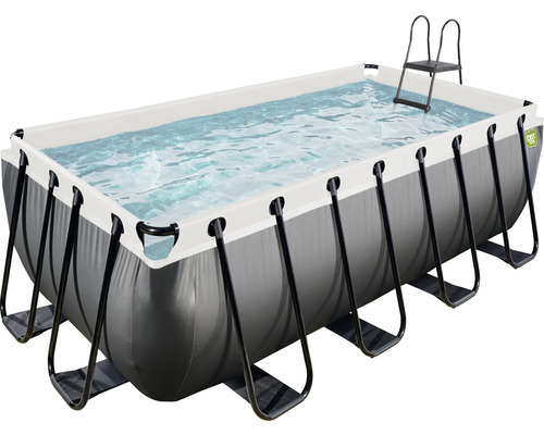 Piscine rectangulaire avec échelle et cadre en acier