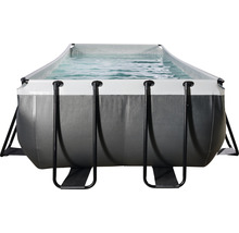 Piscine hors-sol avec structure en acier et remplie d''eau