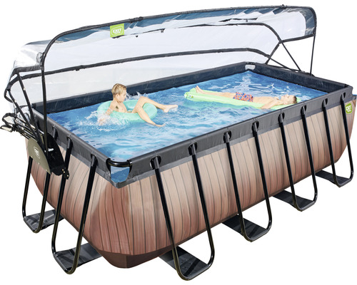 Rechteckiger Rahmenpool mit Überdachung und spielenden Kindern im Wasser