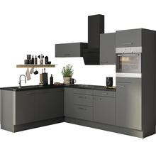 Moderne Einbauküche mit grauen Schränken, Dunstabzugshaube und Backofen