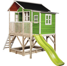 Cabane de jeux en bois avec toboggan et bac à sable