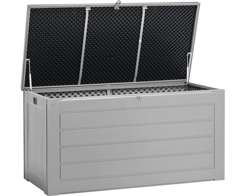 Geöffnete graue Gartenbox für den Aussenbereich zur Aufbewahrung von Gartenutensilien