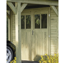 Garage en bois avec double porte et fenêtres