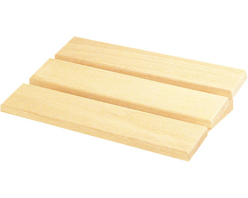 Trois tasseaux en bois