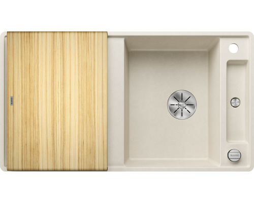 Spüle mit Schneidebrett aus Holz