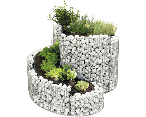 Gabionen-Kräuterspirale mit Bepflanzung im Garten
