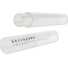 Deux tubes en plastique transparent, dont un fileté