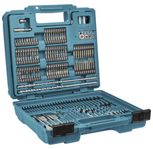 Jeu de forets et d''embouts dans une boîte à outils