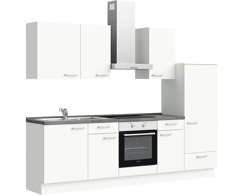 Weisse Küchenzeile mit Spüle, Herd, Backofen und Dunstabzugshaube