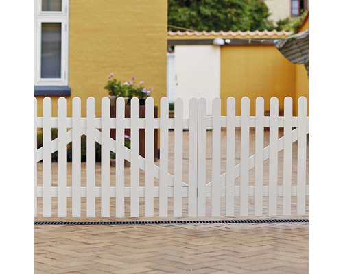 Doppeltor aus Holzlatten für den Gartenzaun